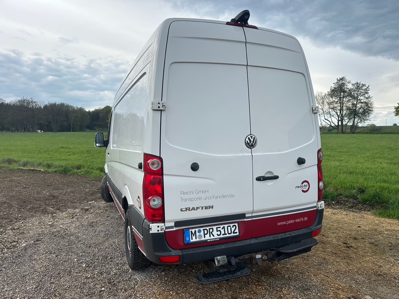 Stilvolle Chauffeur und Hochzeitsfahrten